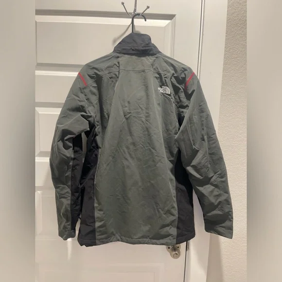 The North Face Hyvent men zip up Jacket M